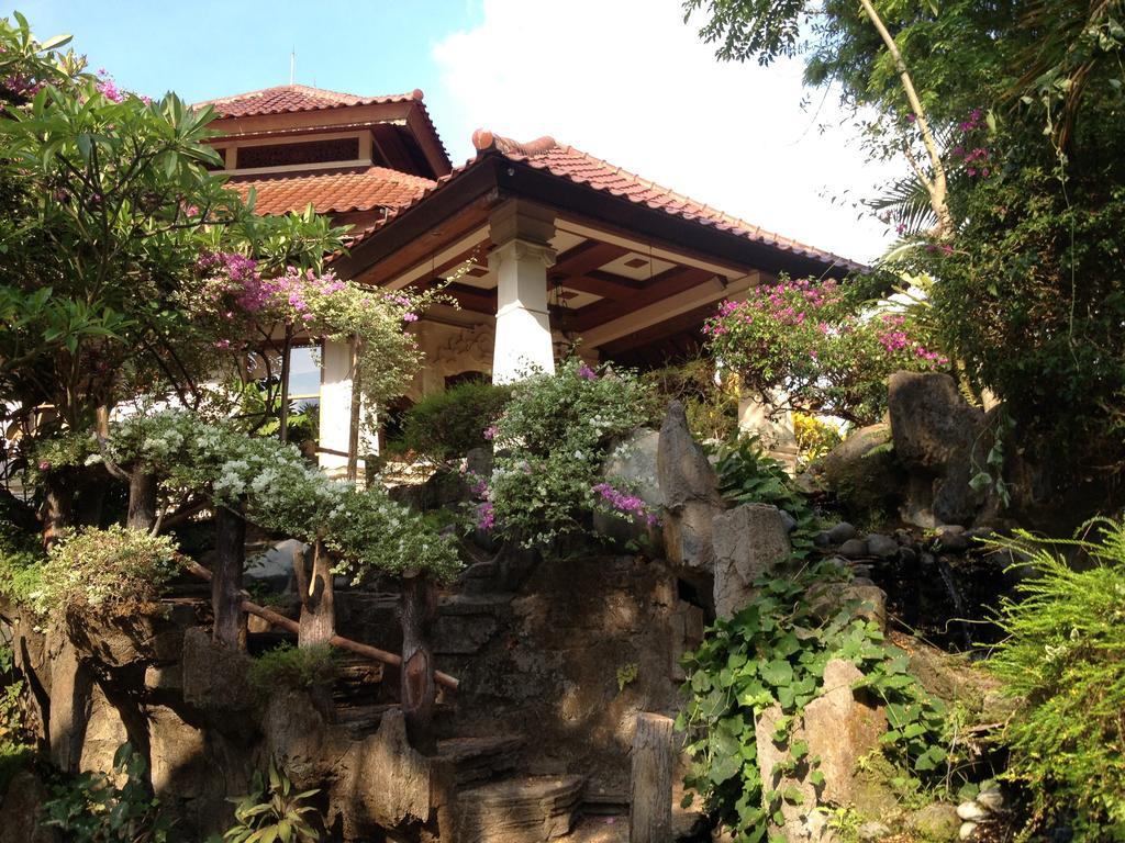 Gunung Paradis Retreat Munduk Esterno foto